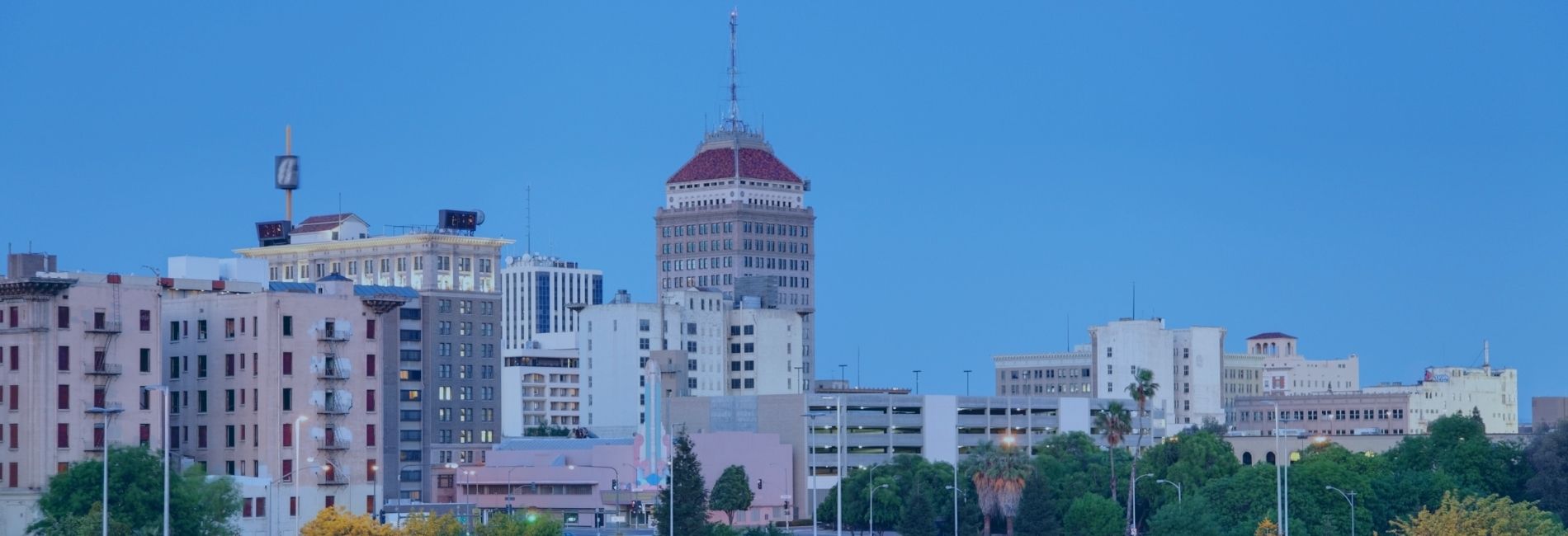 3 Hotels with Park Stay Fly Packages Near FAT Airport