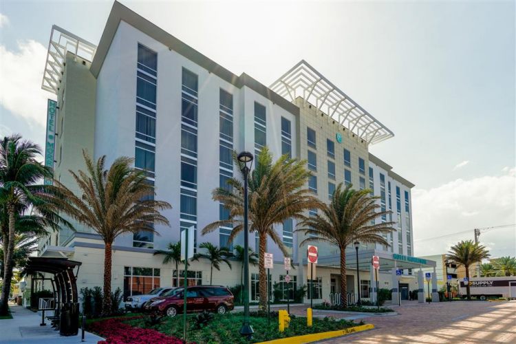 Hotel Dello Fort Lauderdale Airport, Tapestry Collection by Hilton , FL 33004 near Fort Lauderdale-hollywood International Airport View Point 5
