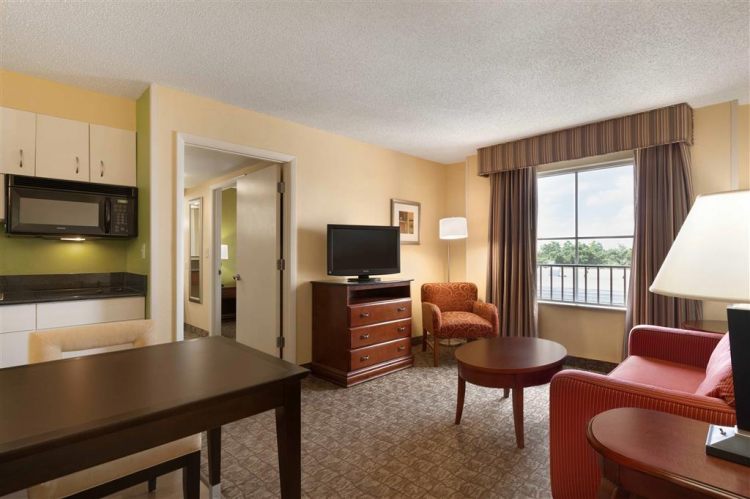 Hampton Inn & Suites Fort Lauderdale Airport , FL 33020 near Fort Lauderdale-hollywood International Airport View Point 15