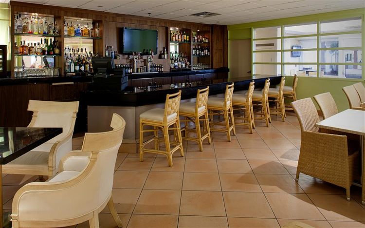 Embassy Suites by Hilton Tampa Airport Westshore , FL 33609 near Tampa International Airport View Point 18