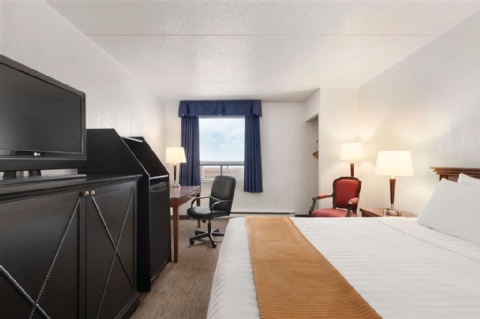Travelodge by Wyndham Calgary International Airport South , AB T1Y 3C2 near Calgary International Airport View Point 10