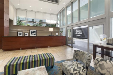 Hampton Inn & Suites, by Hilton - Vancouver Downtown , BC V6B 2A8 near Vancouver Cruise Port View Point 2