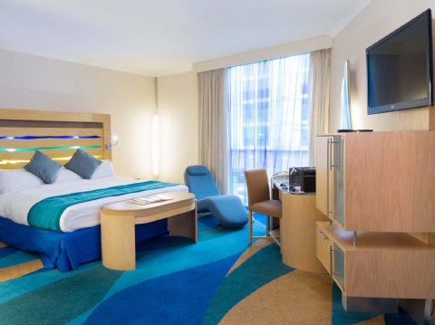 Radisson Blu Hotel London Stansted Airport ,  CM241PP near London Stansted Airport View Point 25