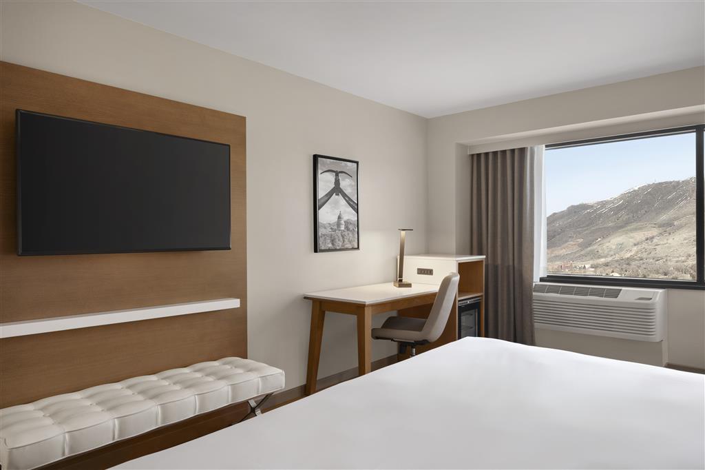 Radisson Hotel Downtown Salt Lake City , UT 84101 near Salt Lake City International Airport View Point 47