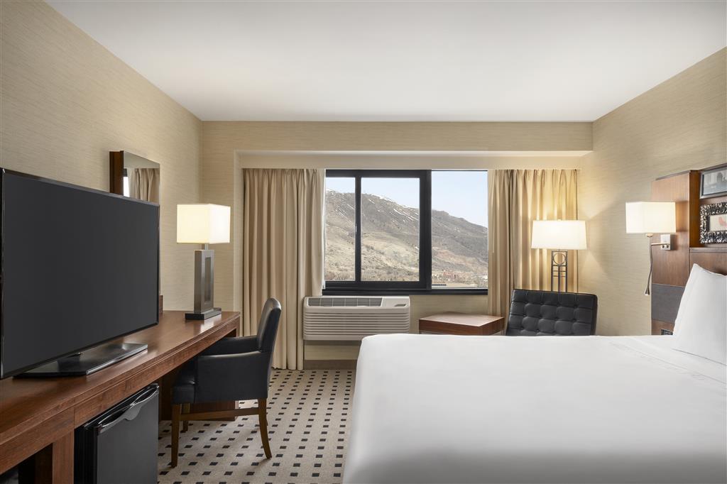 Radisson Hotel Downtown Salt Lake City , UT 84101 near Salt Lake City International Airport View Point 51