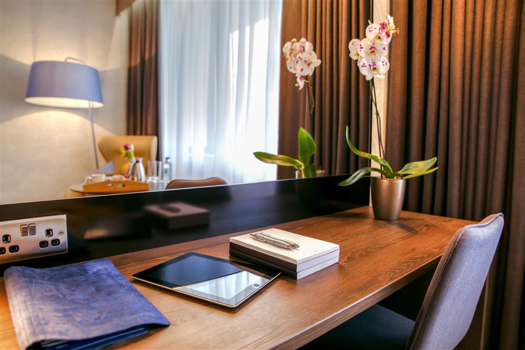 Radisson BLU Hotel Dublin Airport ,   near Dublin Airport View Point 48