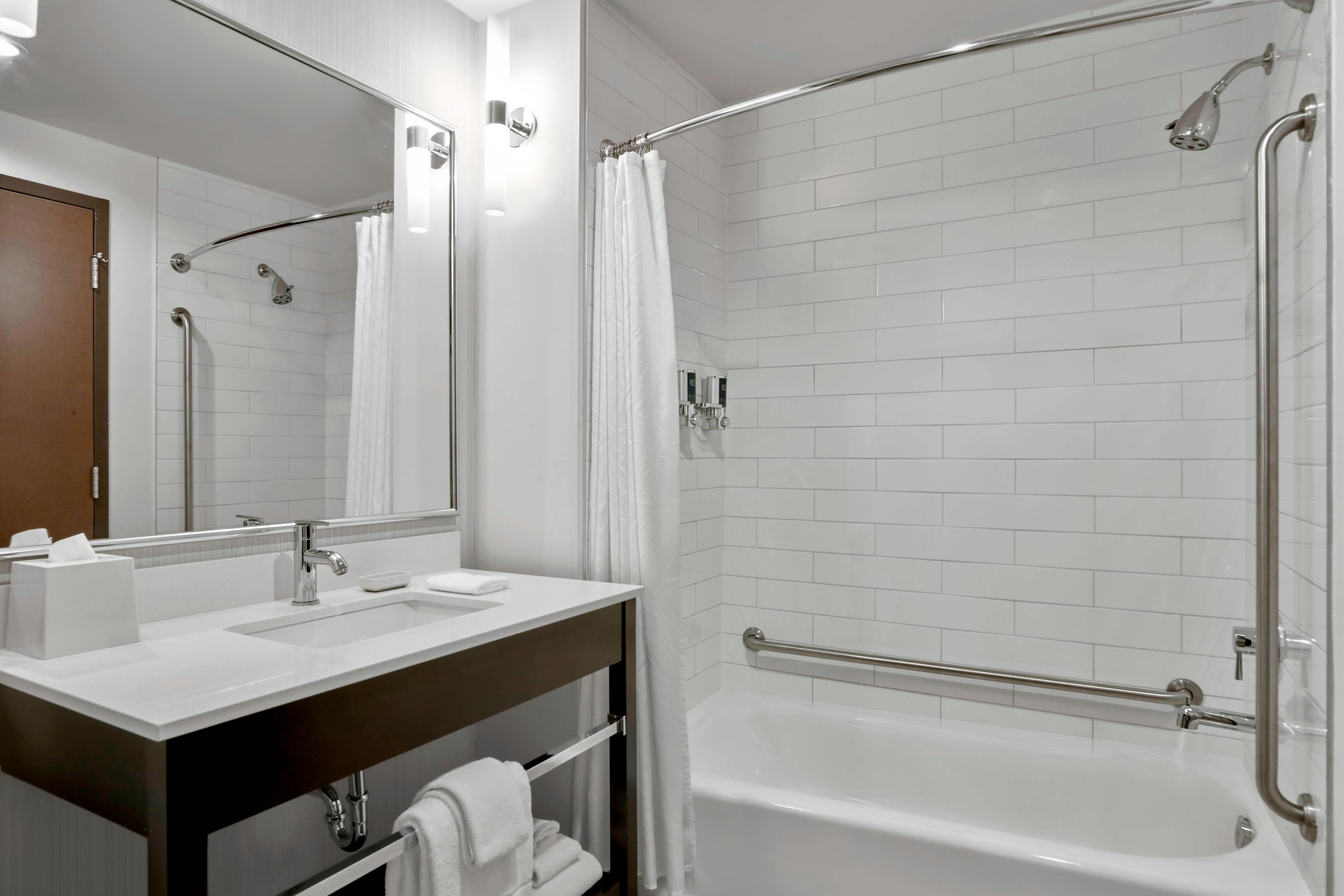 Four Points by Sheraton Edmonton International Airport , AB T9E 7N2 near Edmonton International Airport View Point 2
