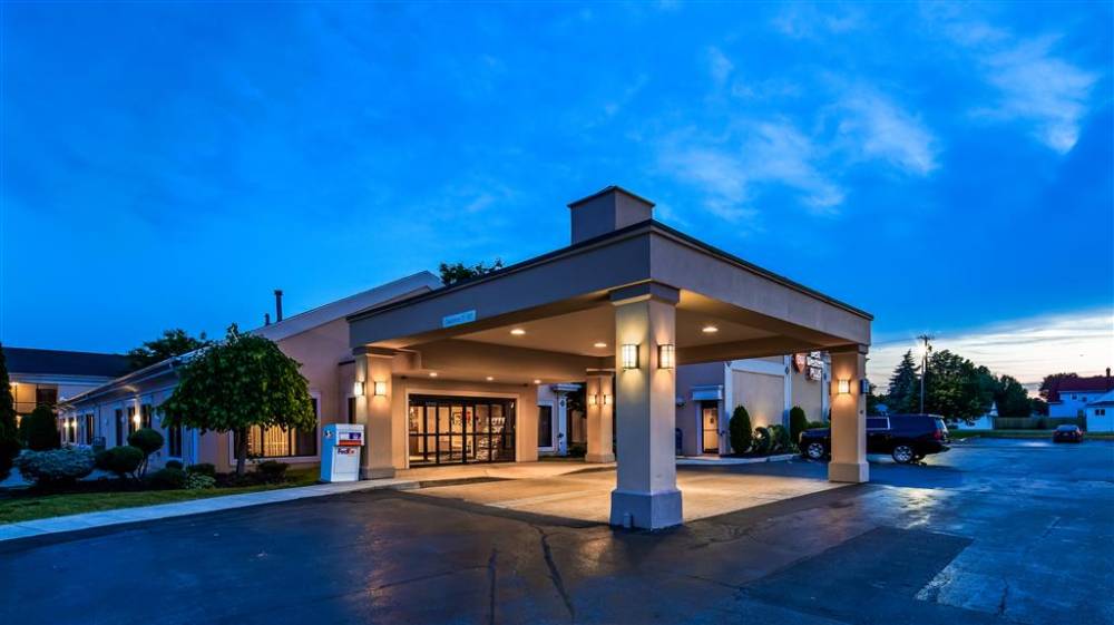 Best Western Plus Galleria Inn & Suites