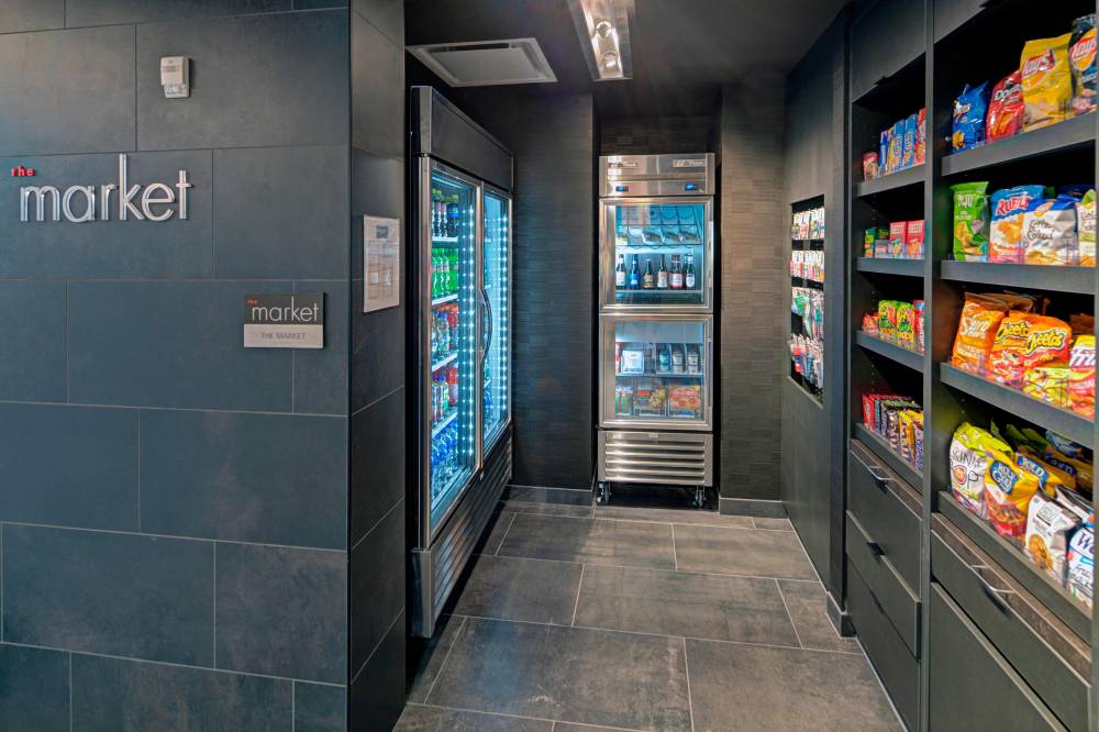 Courtyard By Marriott Appleton Riverfront 3