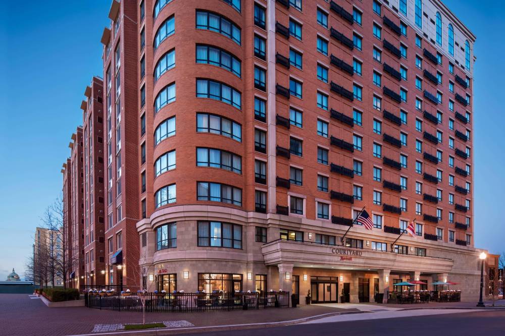 Courtyard By Marriott Washington Capitol Hill Navy Yard