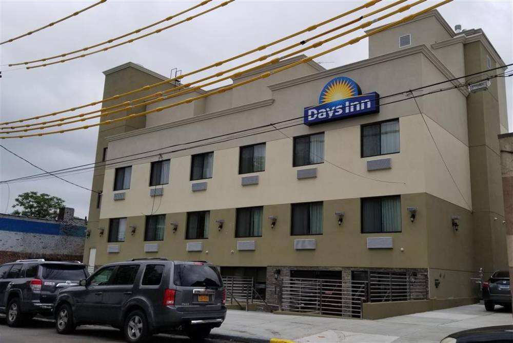 Days Inn By Wyndham Brooklyn Marine Park