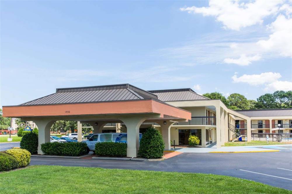 Days Inn By Wyndham Norfolk Airport