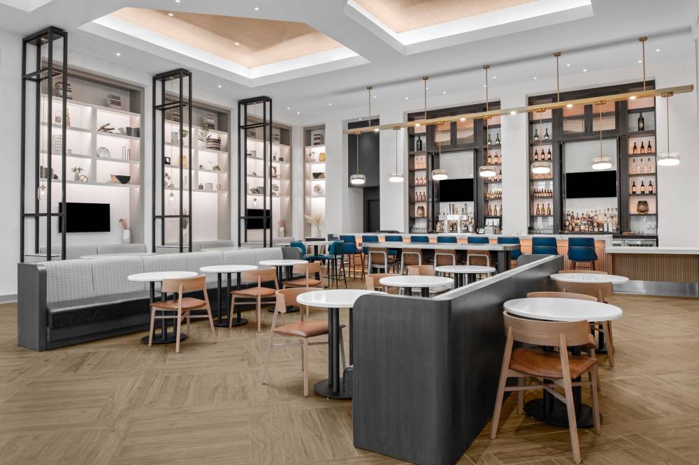 Delta Hotels By Marriott Santa Clara Silicon Valley 8