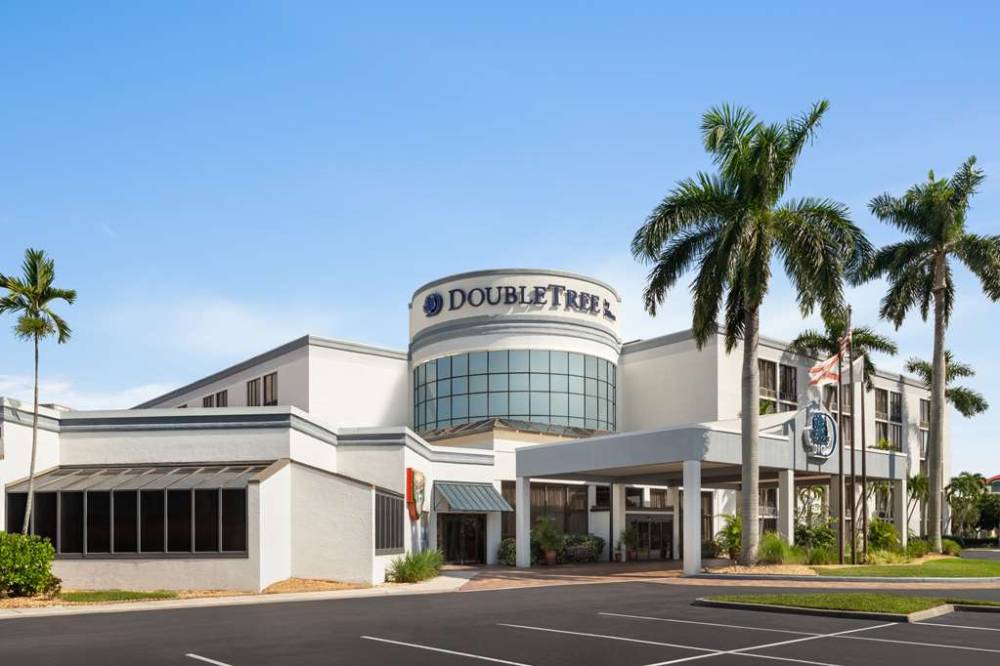 Doubletree By Hilton Fort Myers At Bell Tower Shops