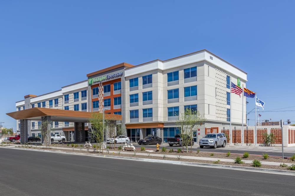 Holiday Inn Exp Stes Dwtn State Capitol