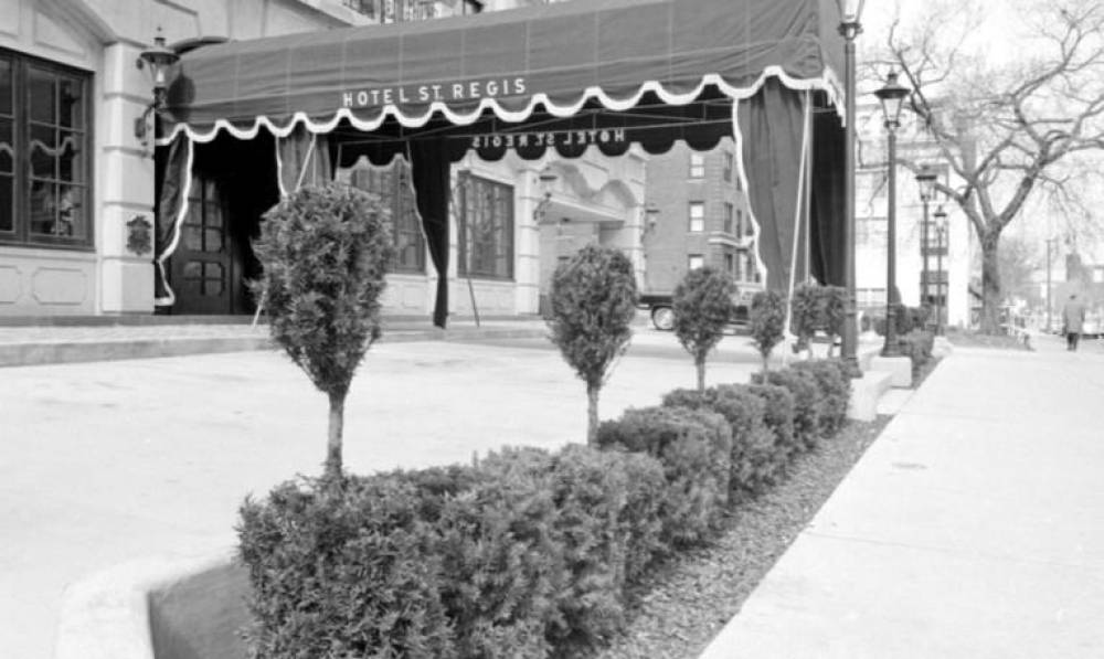 Hotel St Regis Detroit