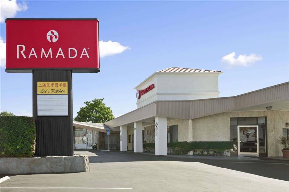 Ramada By Wyndham Torrance