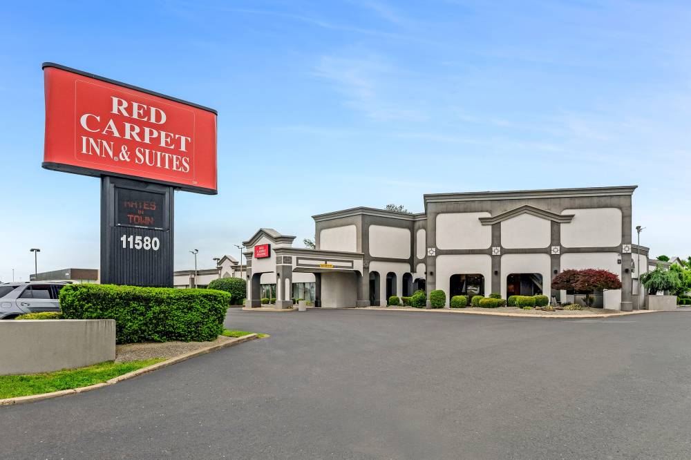 Red Carpet Inn & Suites Philadelphia Northeast