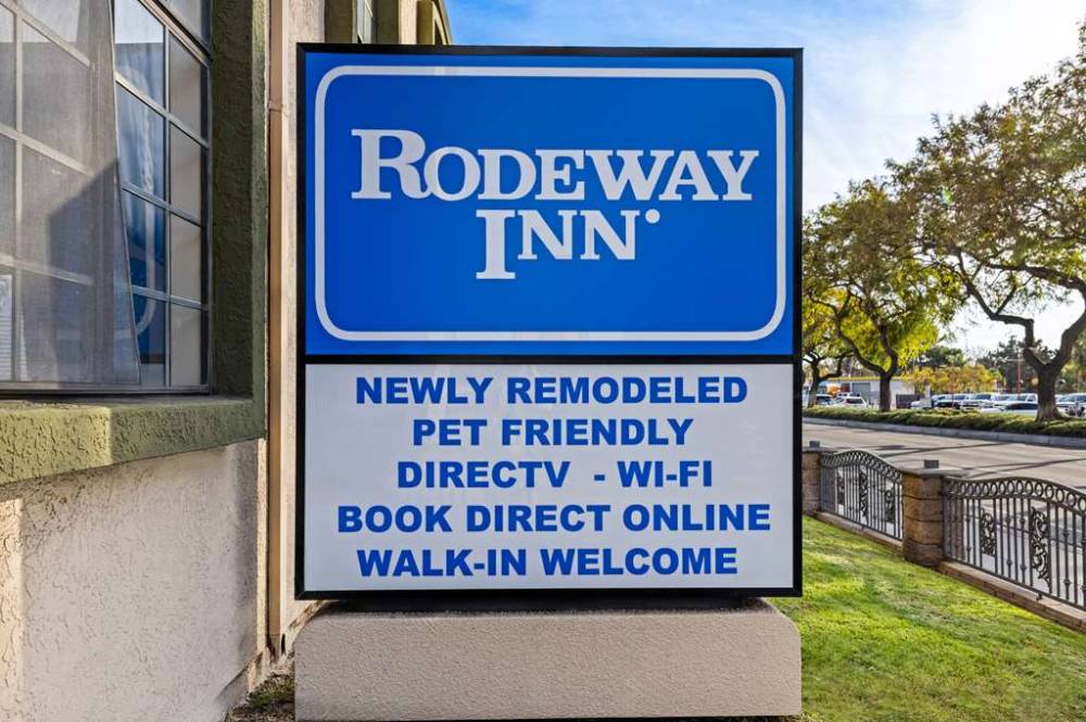 Rodeway Inn 3