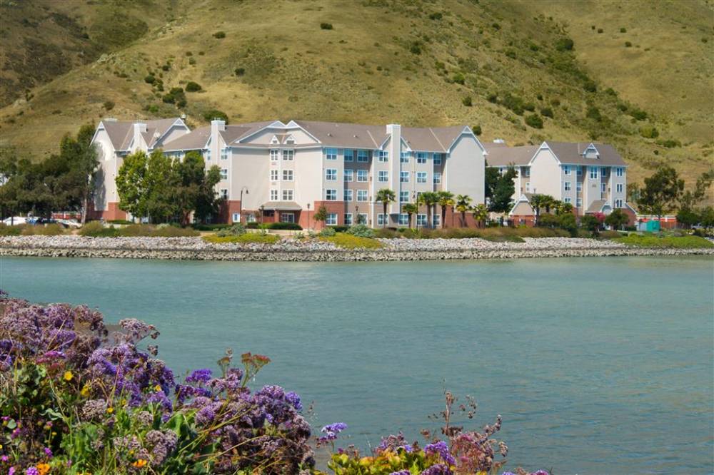 Sonesta Es Suites Oyster Point