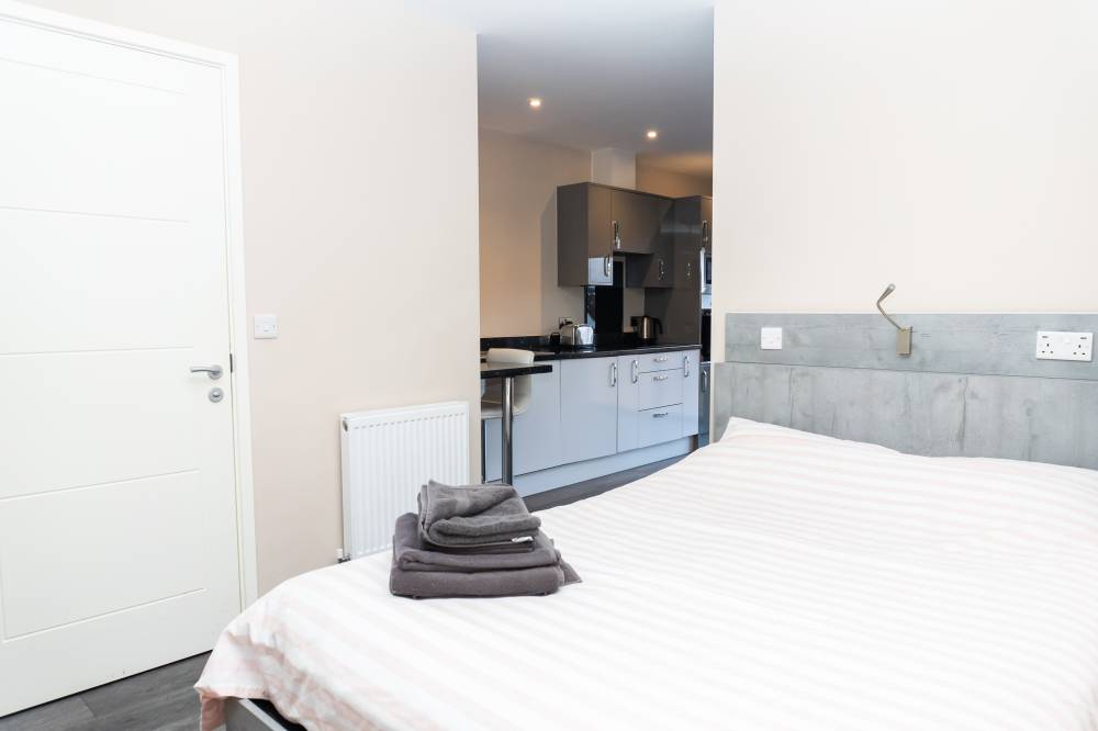 Staylets Egham 8