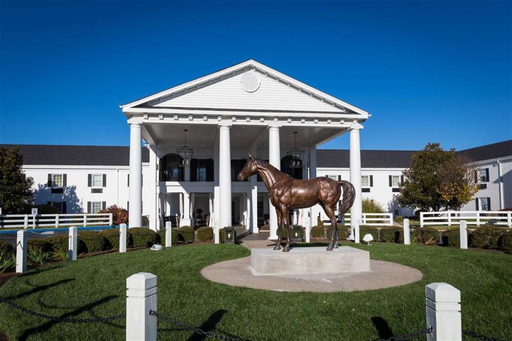 The Campbell House Lexington  Curio Collection By Hilton