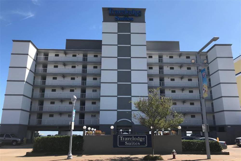 Travelodge By Wyndham Suites Virginia Beach Oceanfront