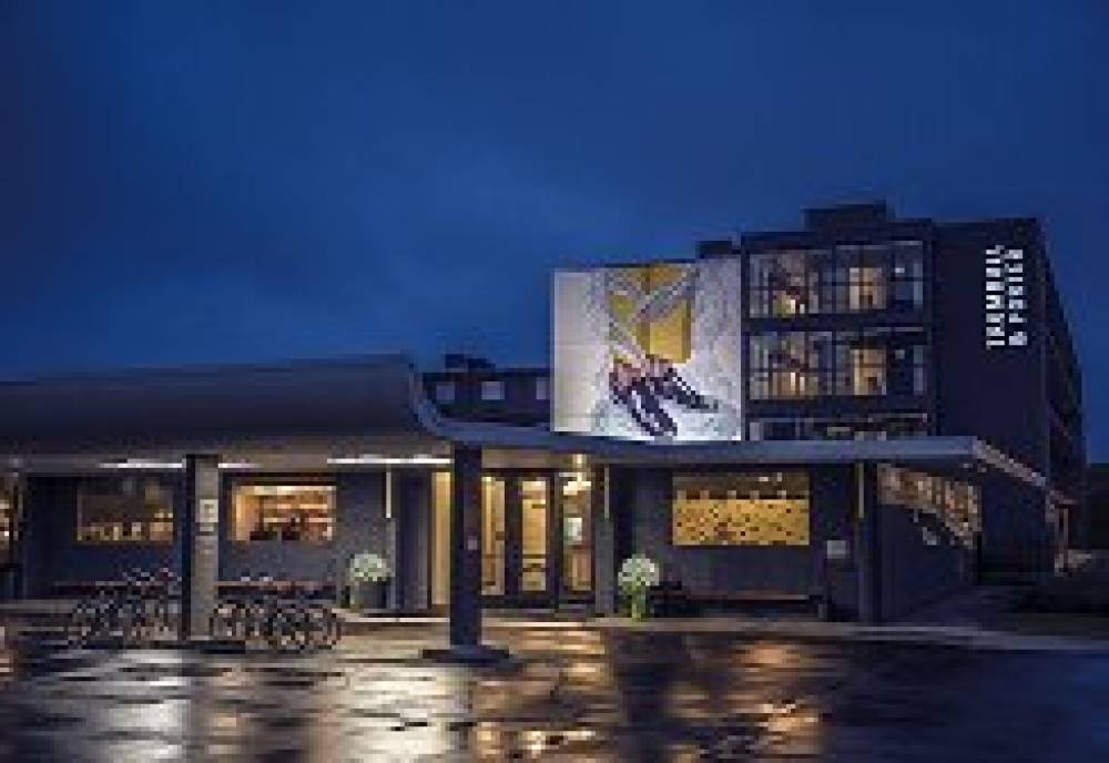 Trumbull And Porter Hotel